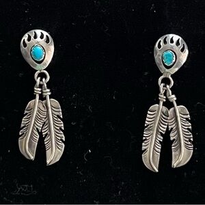 Vintage Sterling Silver Turquoise Feather Dangle Earrings bear paw sterling post
